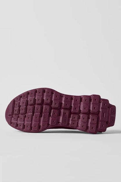 Alo Running Sneaker – Berry Mauve